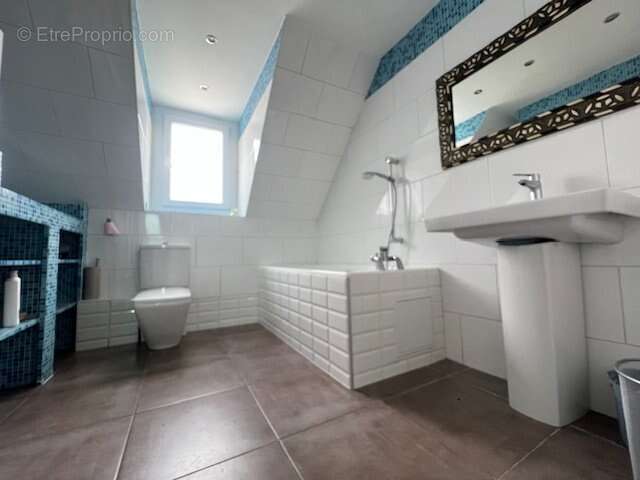 Maison à BONNEUIL-SUR-MARNE