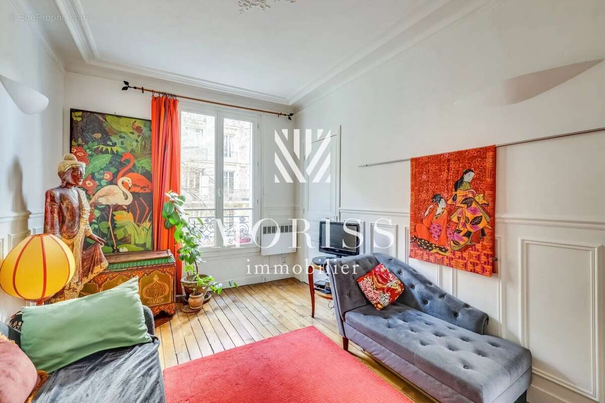 Appartement à PARIS-14E