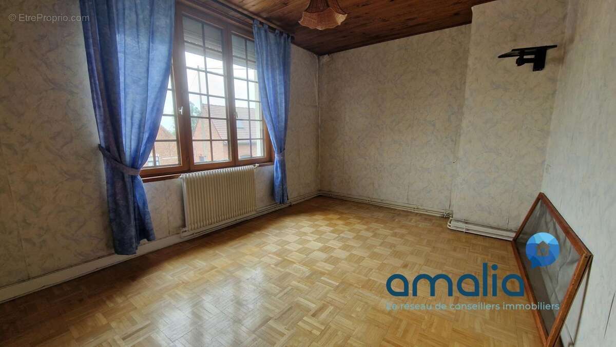 Maison 5 chambres 156m² habitables et 200m² de garage/atelier - photo 7