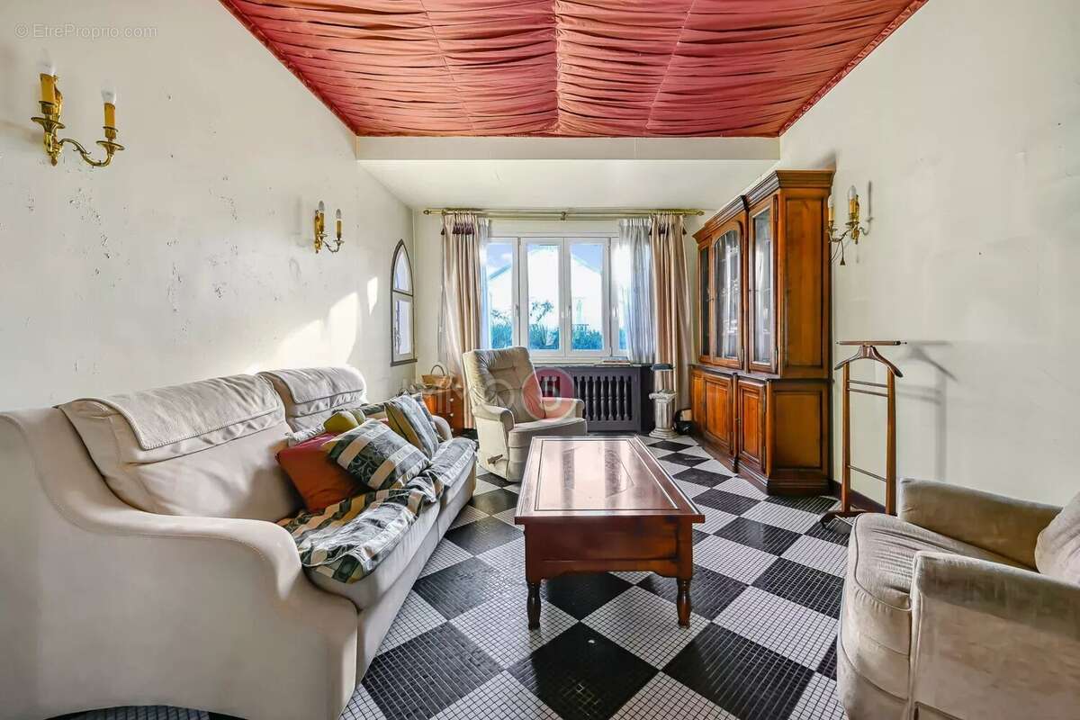 Maison à VILLEMOMBLE