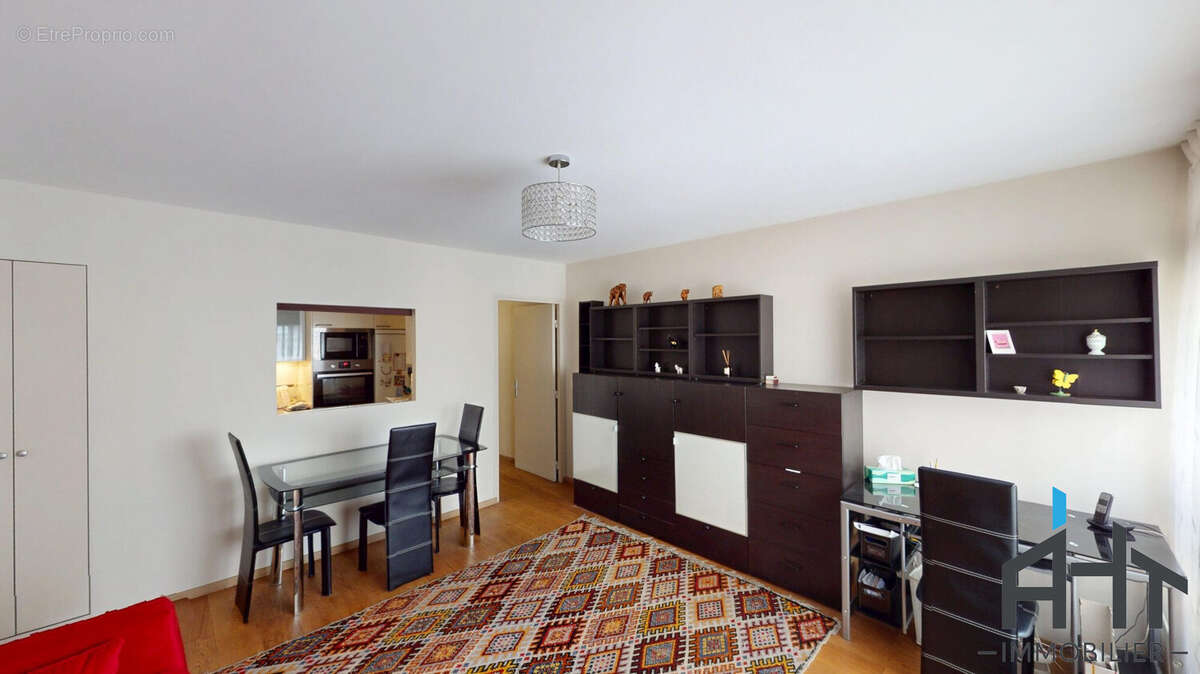 Appartement à PARIS-12E