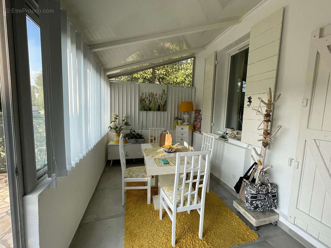 Maison à LE CASTELLET