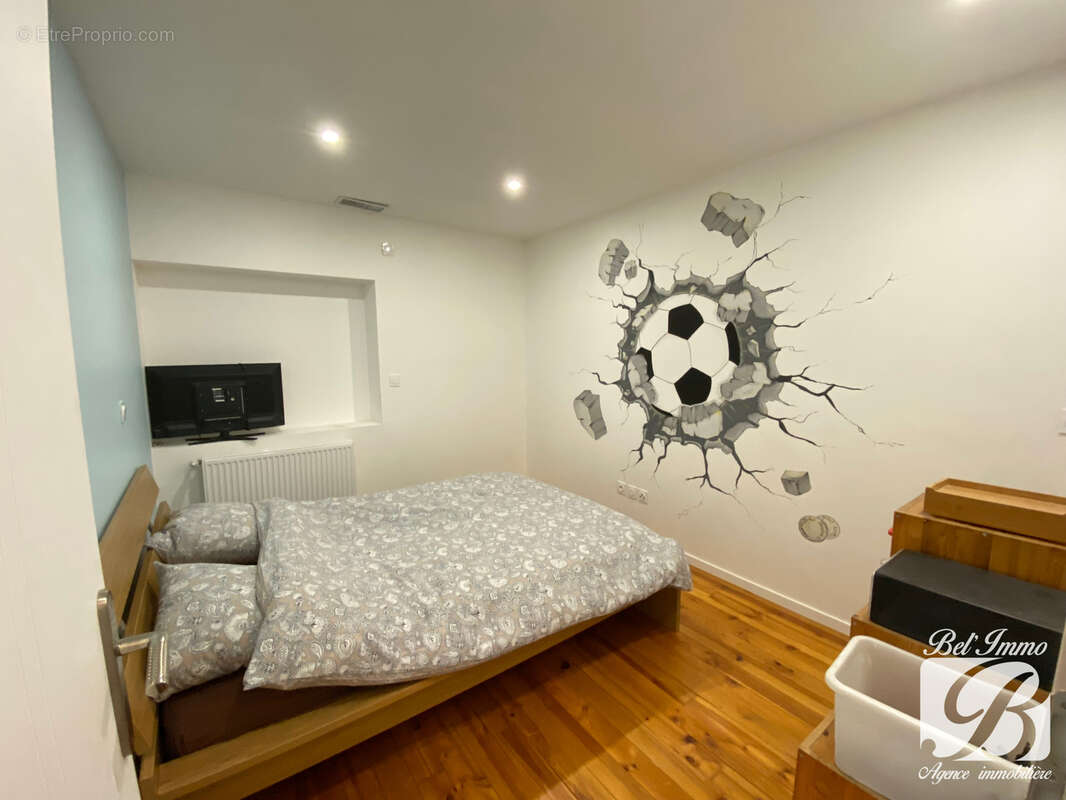 Maison à BOURG-SAINT-CHRISTOPHE