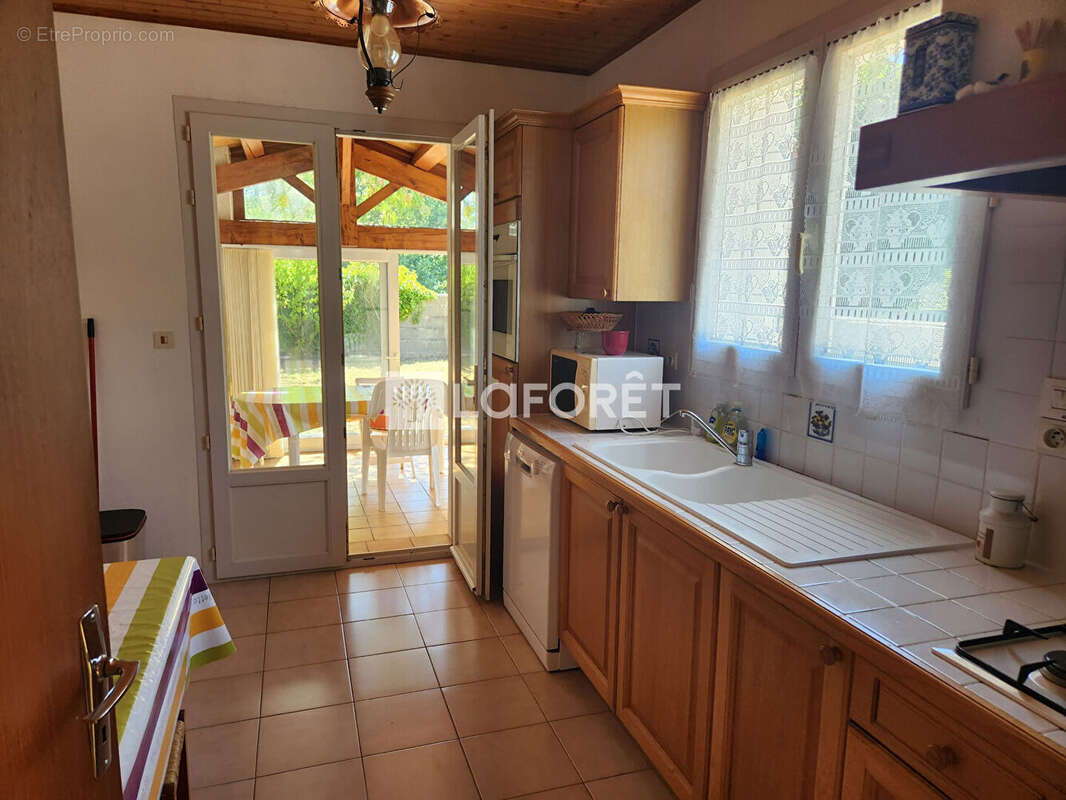 Maison Dolus D Oleron 5 pièce(s) 106.85 m2 - photo 6