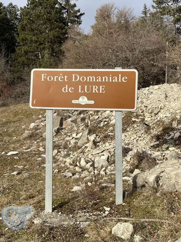 Maison à LES OMERGUES