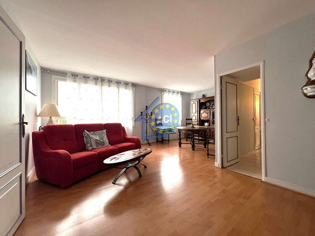 Appartement à MANTES-LA-JOLIE