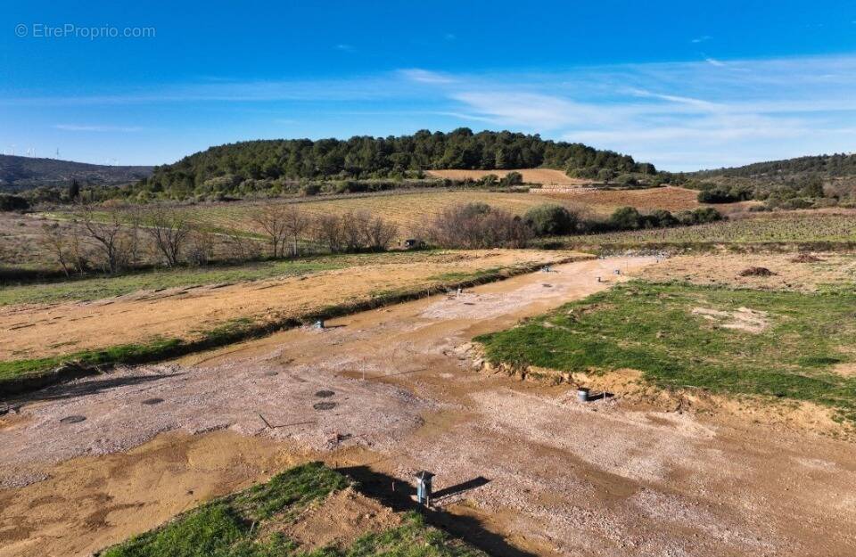 Terrain à PORTEL-DES-CORBIERES