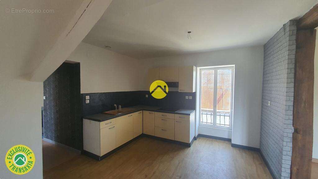 Appartement à LA CHARITE-SUR-LOIRE