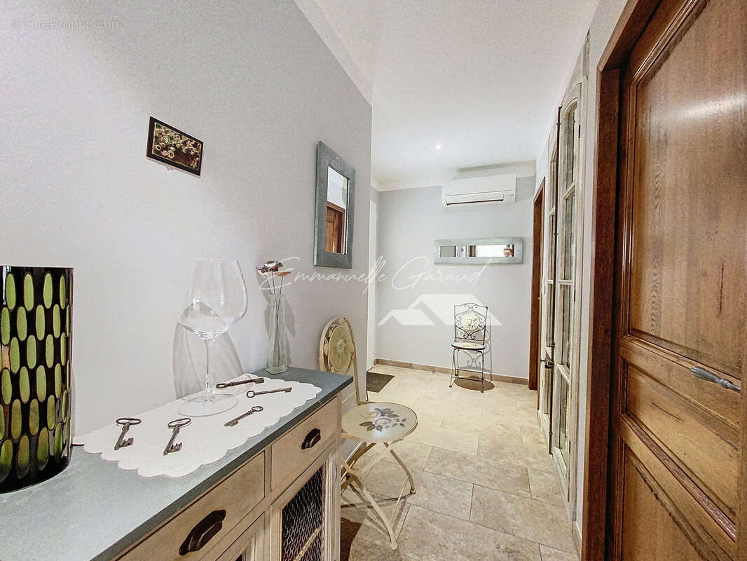 Maison à SAINT-JEAN-DU-BRUEL