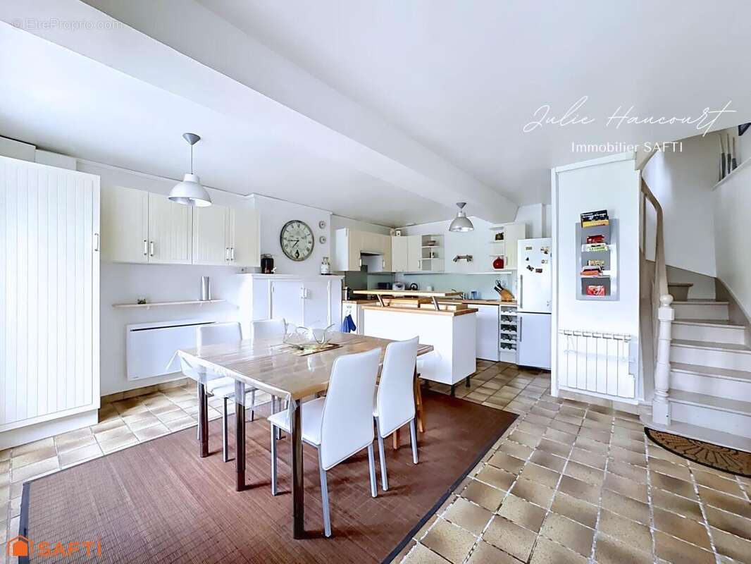 Maison 184 m² à Montilly-Sur-Noireau  - photo 3