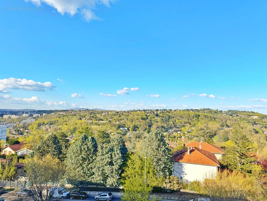 Appartement à OULLINS