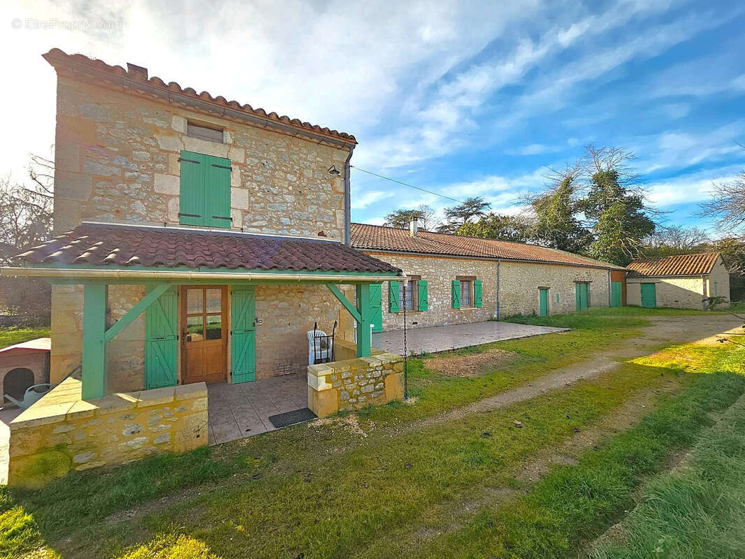 Maison à SAINT-VITE