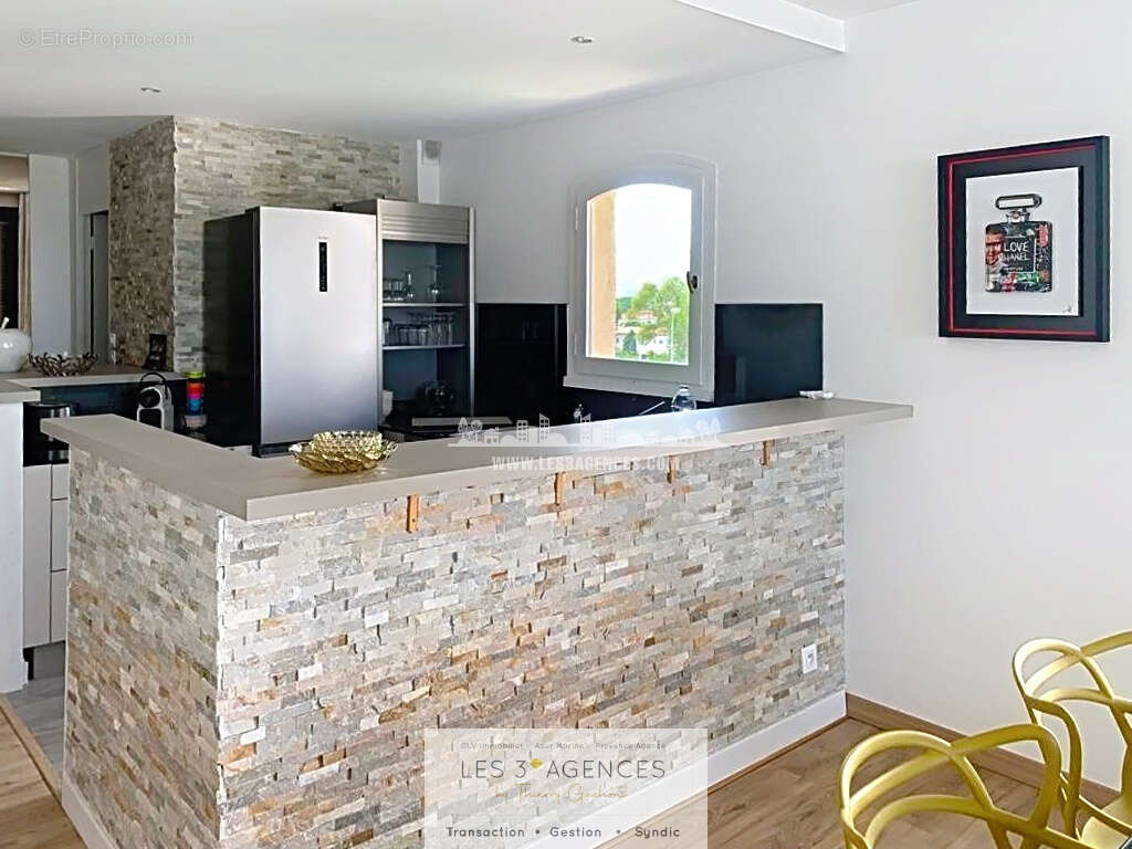 Appartement à COGOLIN