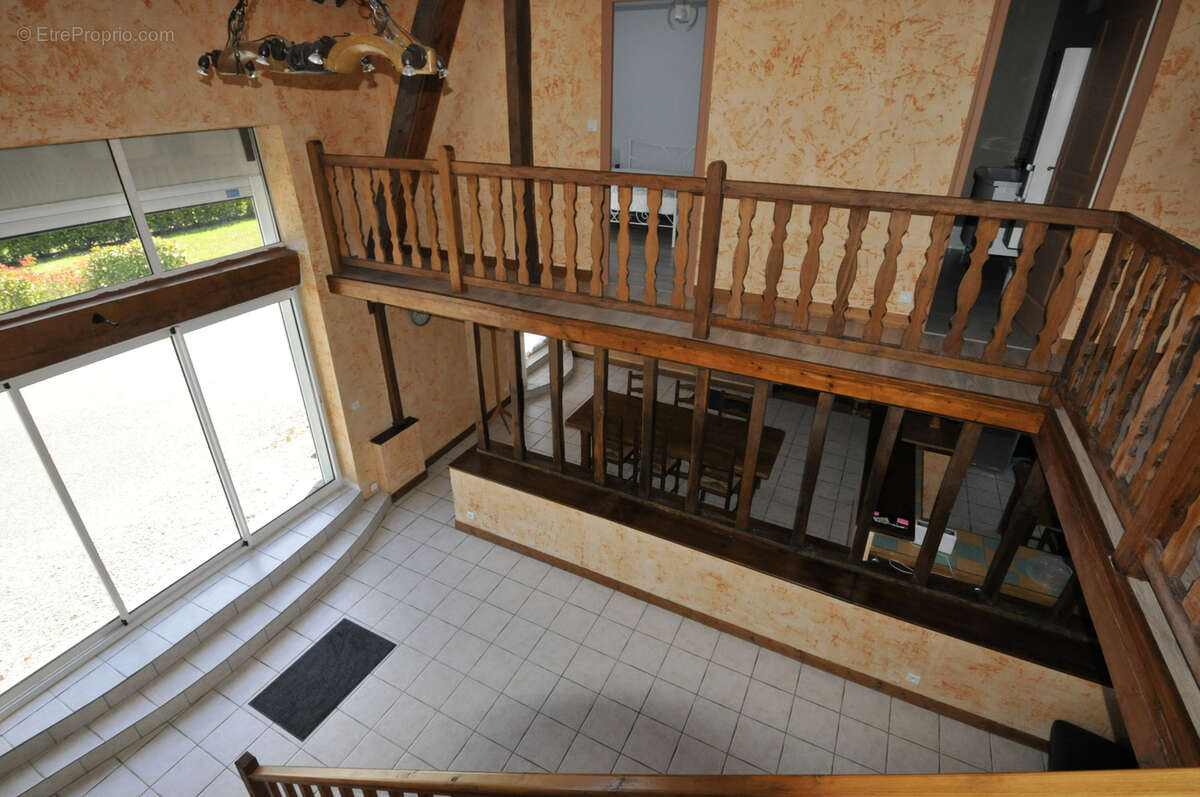 Maison à SAINT-HILAIRE-BONNEVAL