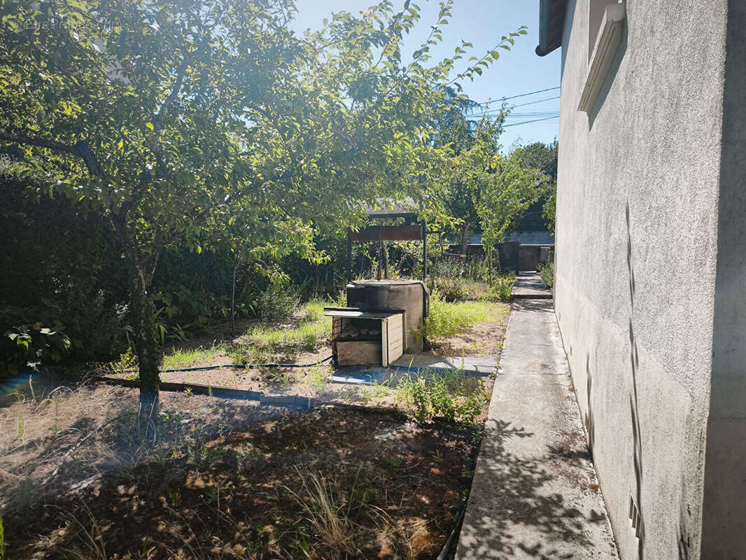 A VENDRE Maison 1930 à NEVERS, 3 pièces, sur sous-sol Combles aménageables 123.000 - photo 12
