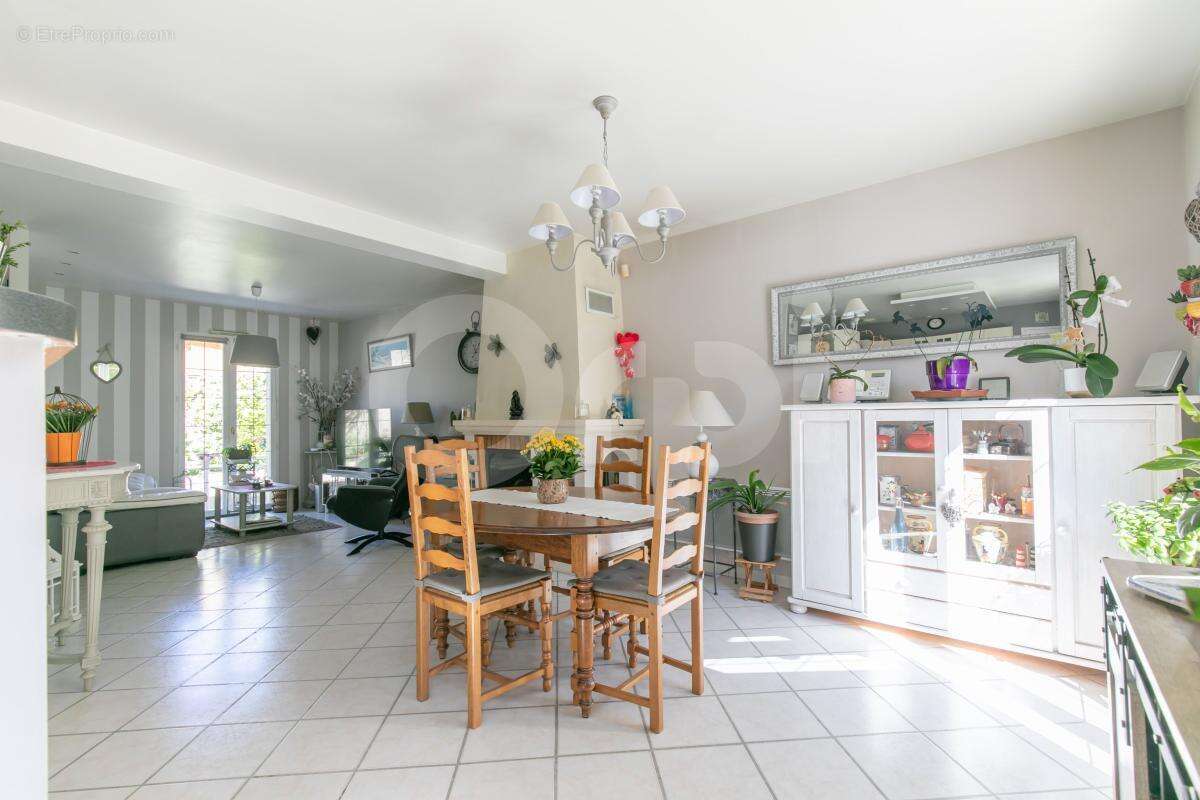 Maison à BOISSY-SAINT-LEGER