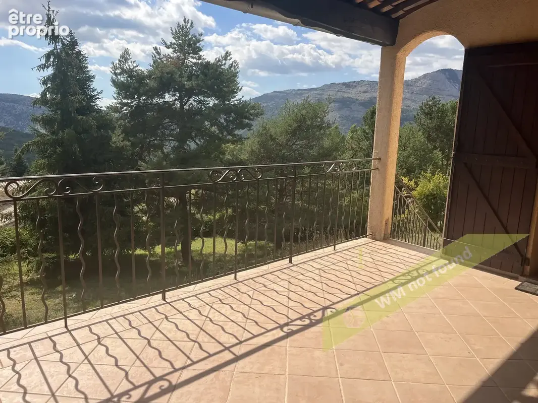 Escragnolles - A 15min de ST Vallier - Villa Individuelle - Vaste Sous-sol. Terrain 2.156 m2 - photo 8