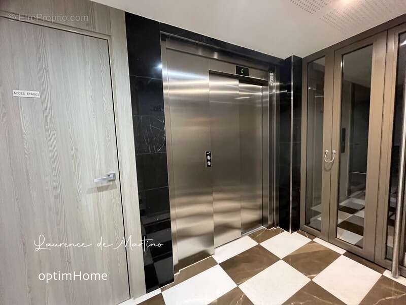 Appartement à LA GARENNE-COLOMBES