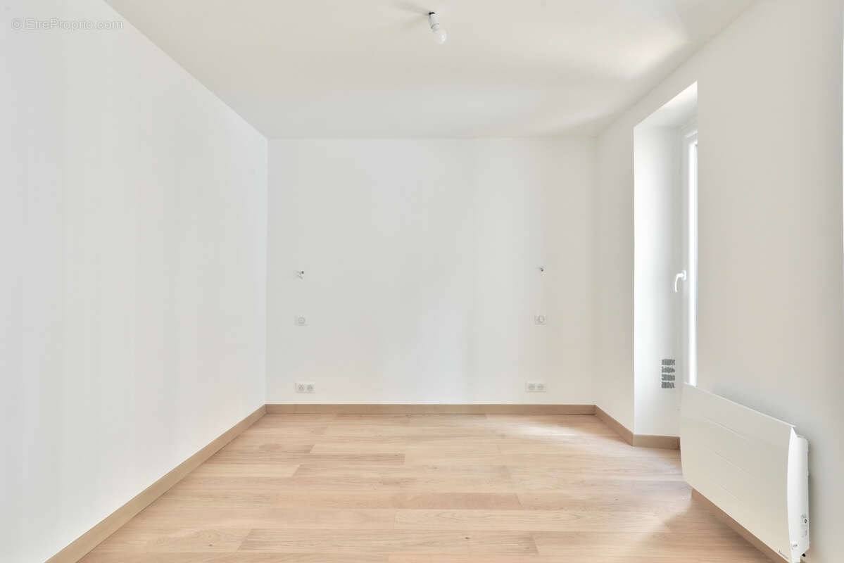 Appartement à LEVALLOIS-PERRET