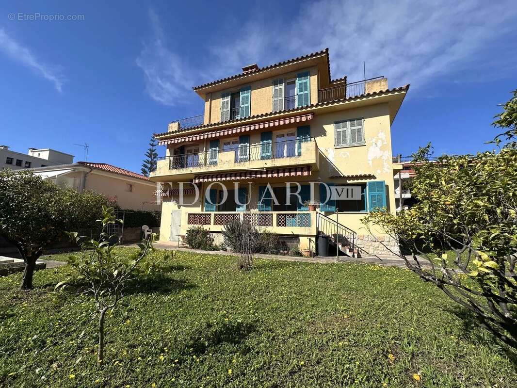 Maison à ROQUEBRUNE-CAP-MARTIN