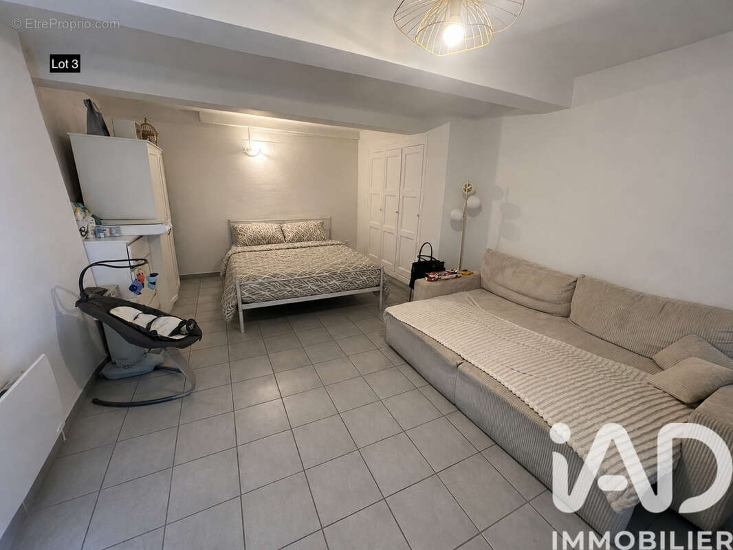 Photo 2 - Appartement à SOLLIES-PONT