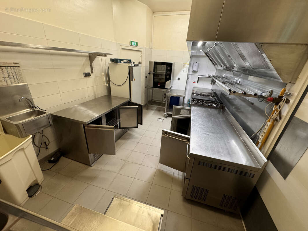 Commerce à SAINT-RAPHAEL