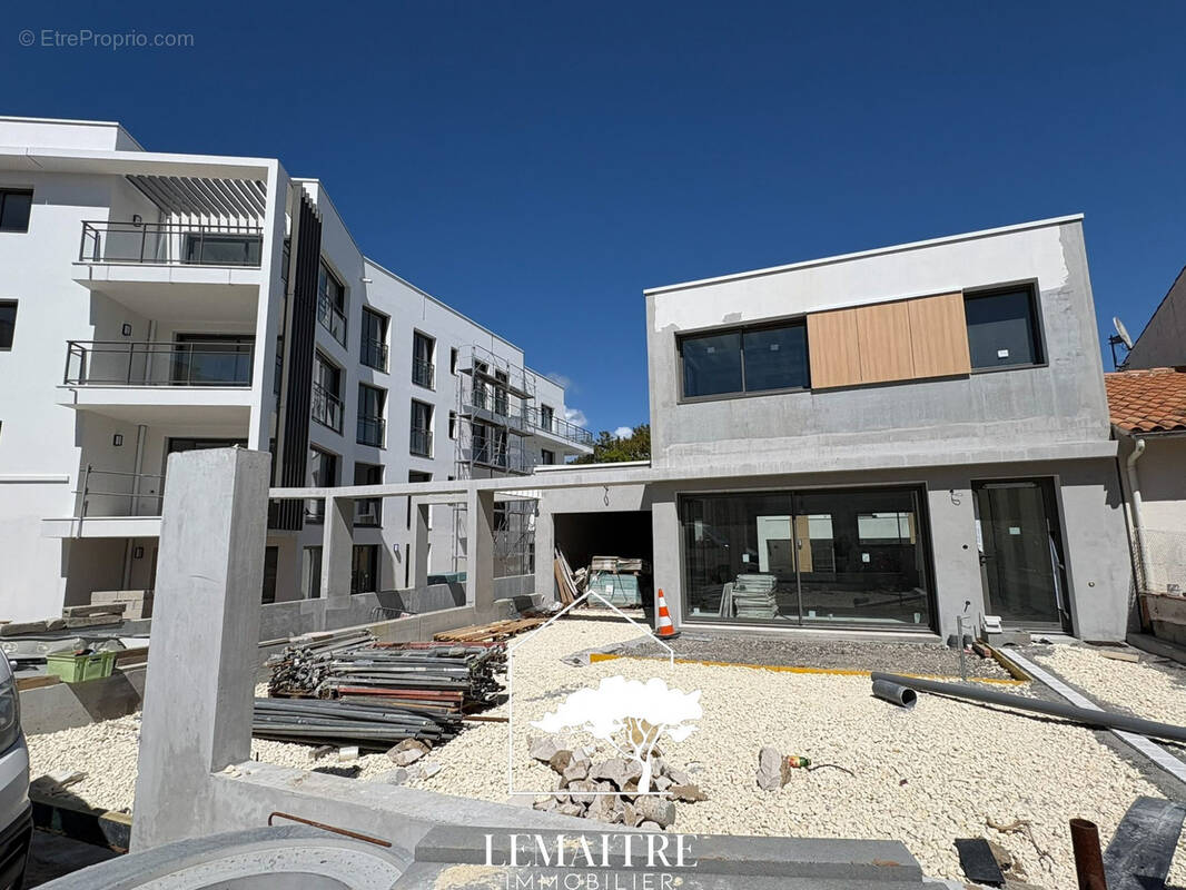 Maison à LES MATHES