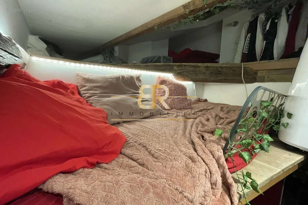 Appartement à PARIS-9E