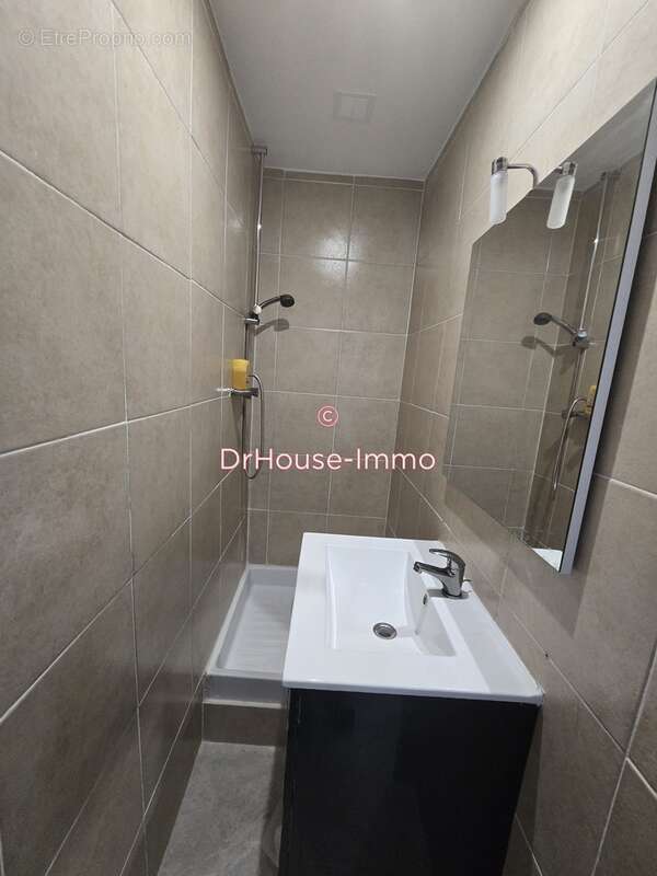 Appartement à MARSEILLE-3E