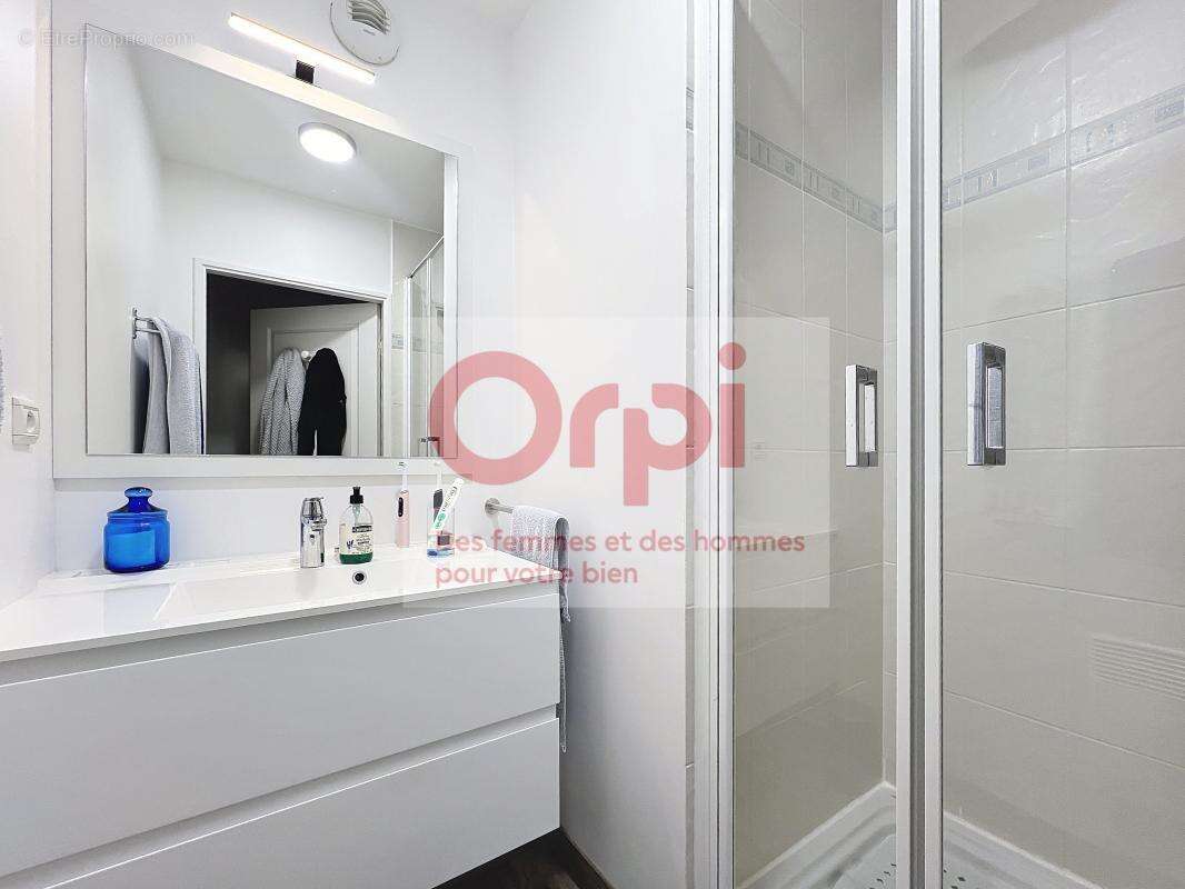 Appartement à ISSY-LES-MOULINEAUX