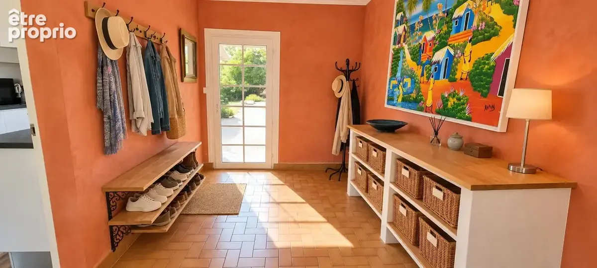 MAISON EN PIERRES XIX ème AVEC dépendance et piscine sur 2600 m² . - photo 12