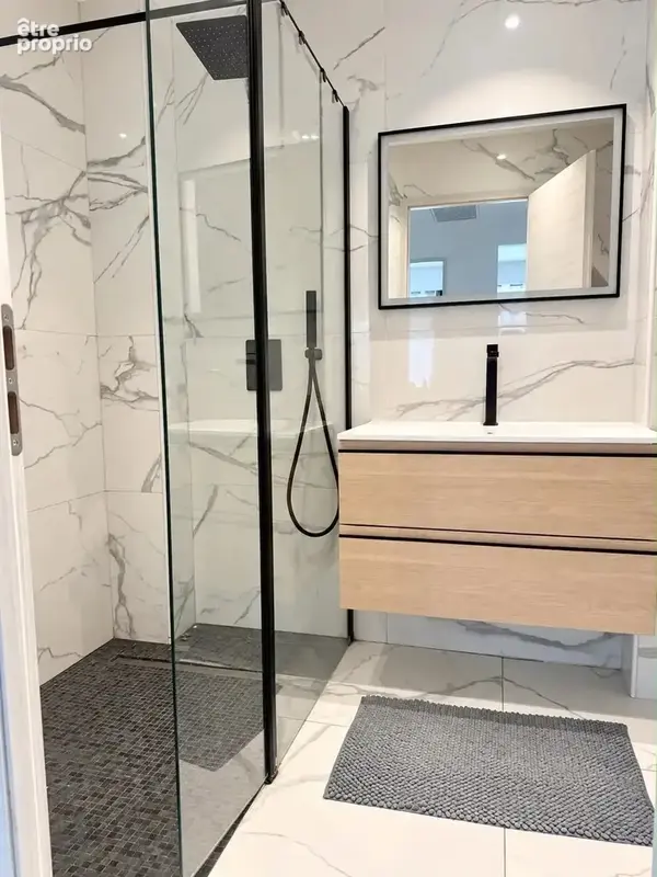  EN EXCLUSIVITÉ   Très bel appartement 5 pièces de 120 m² en dernier étage, lumineux et doté de beaux volumes !  - photo 8