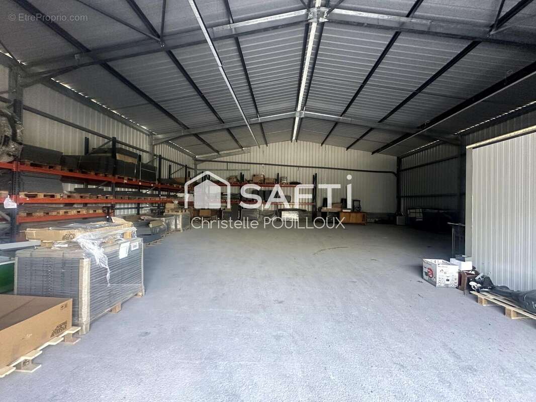 Photo 3 - Parking à BENET