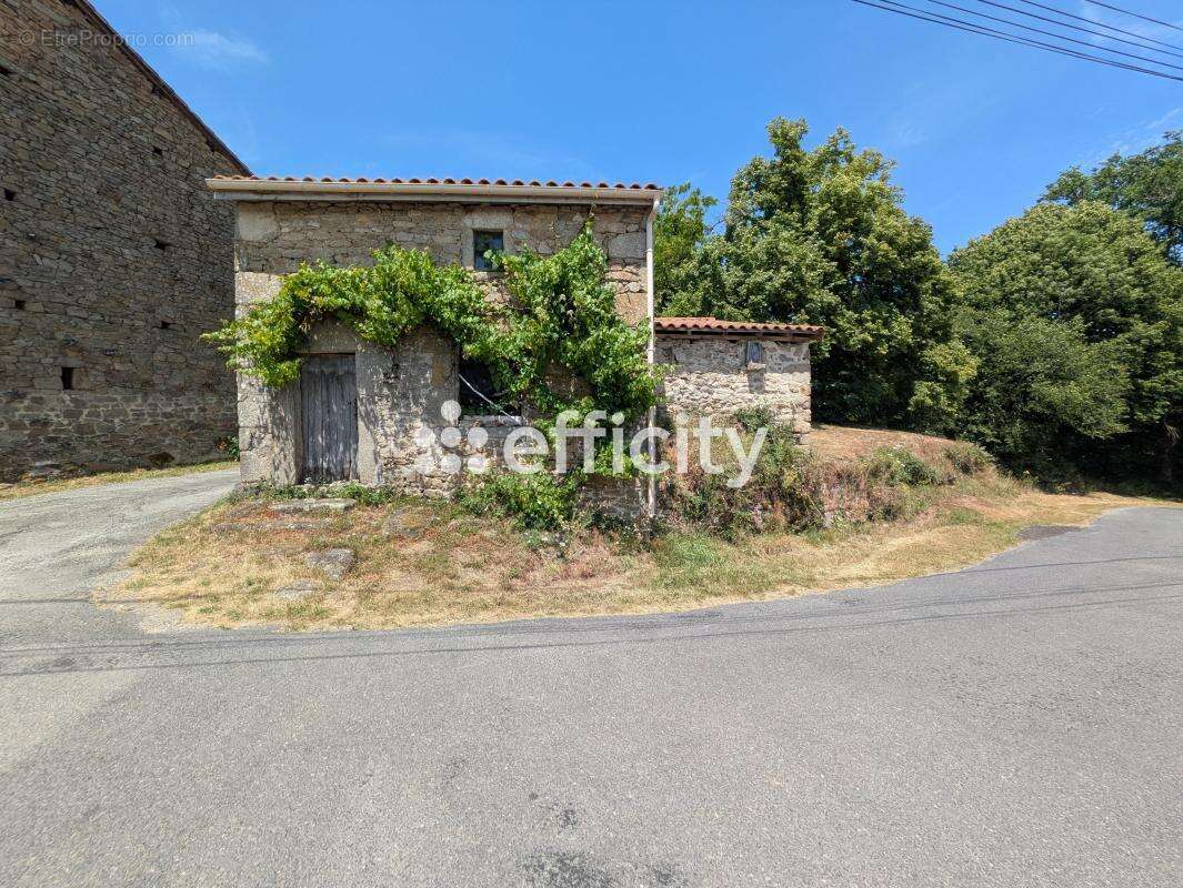 Maison 109 m² à Thouron  - photo 10