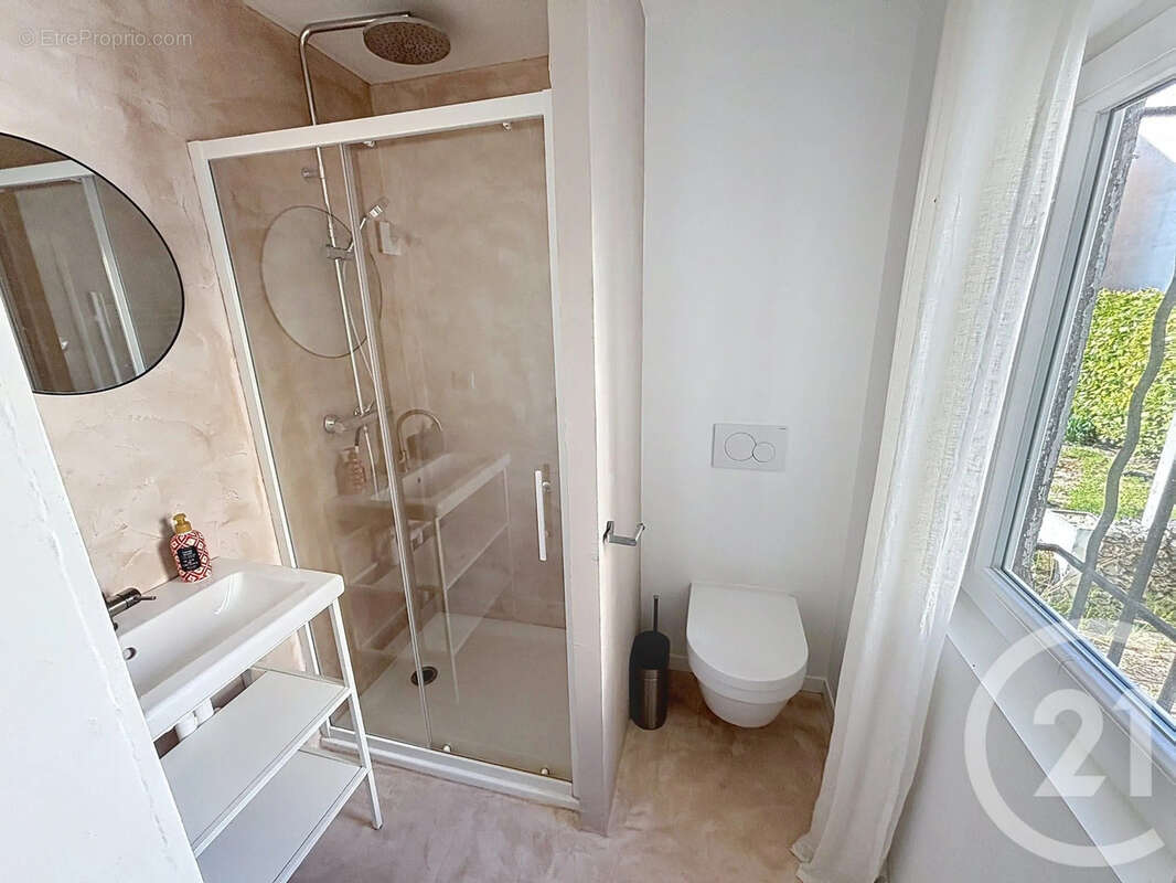 Maison 197 m² à Magenta  - photo 8