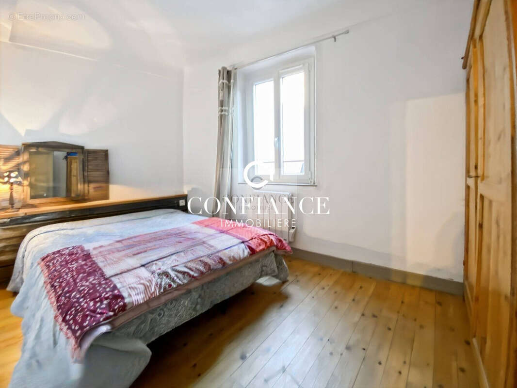 Appartement 74 m² à Saint-Etienne-De-Tinee  - photo 7