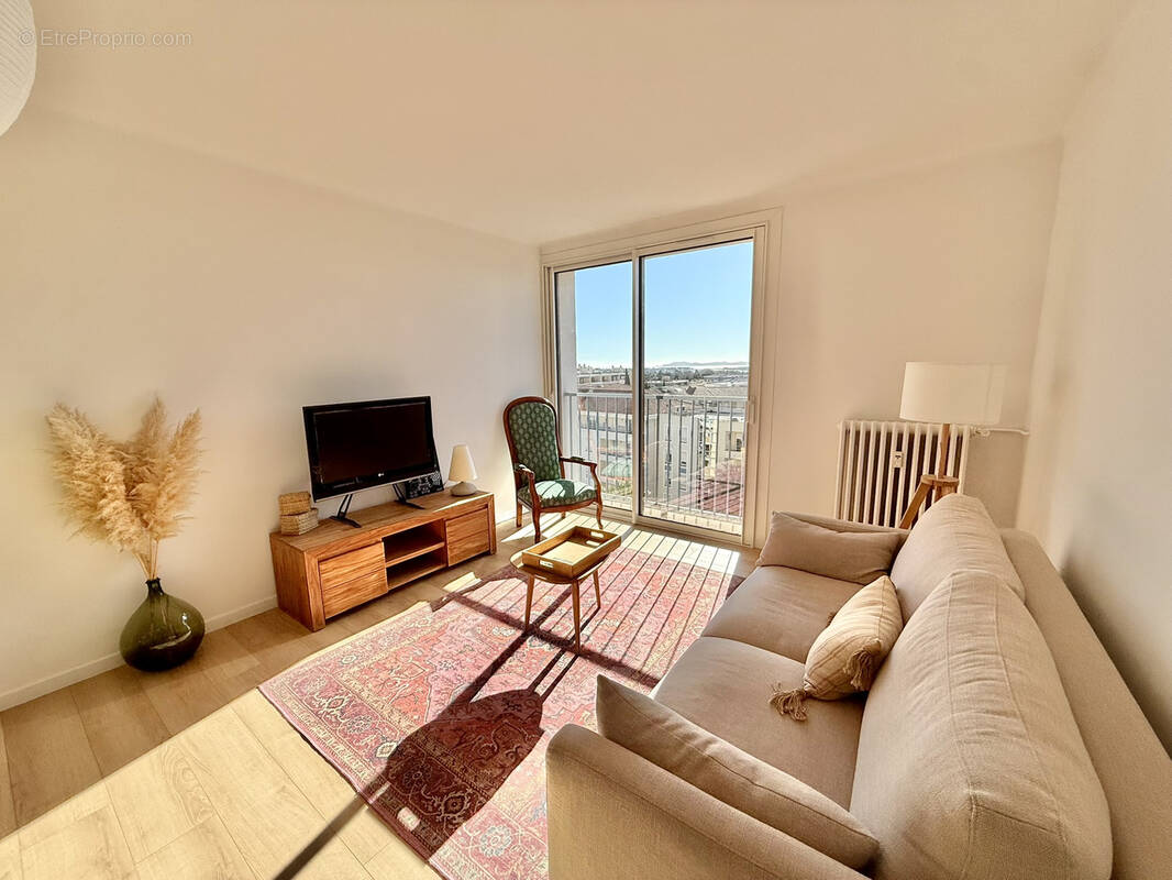 Appartement à HYERES