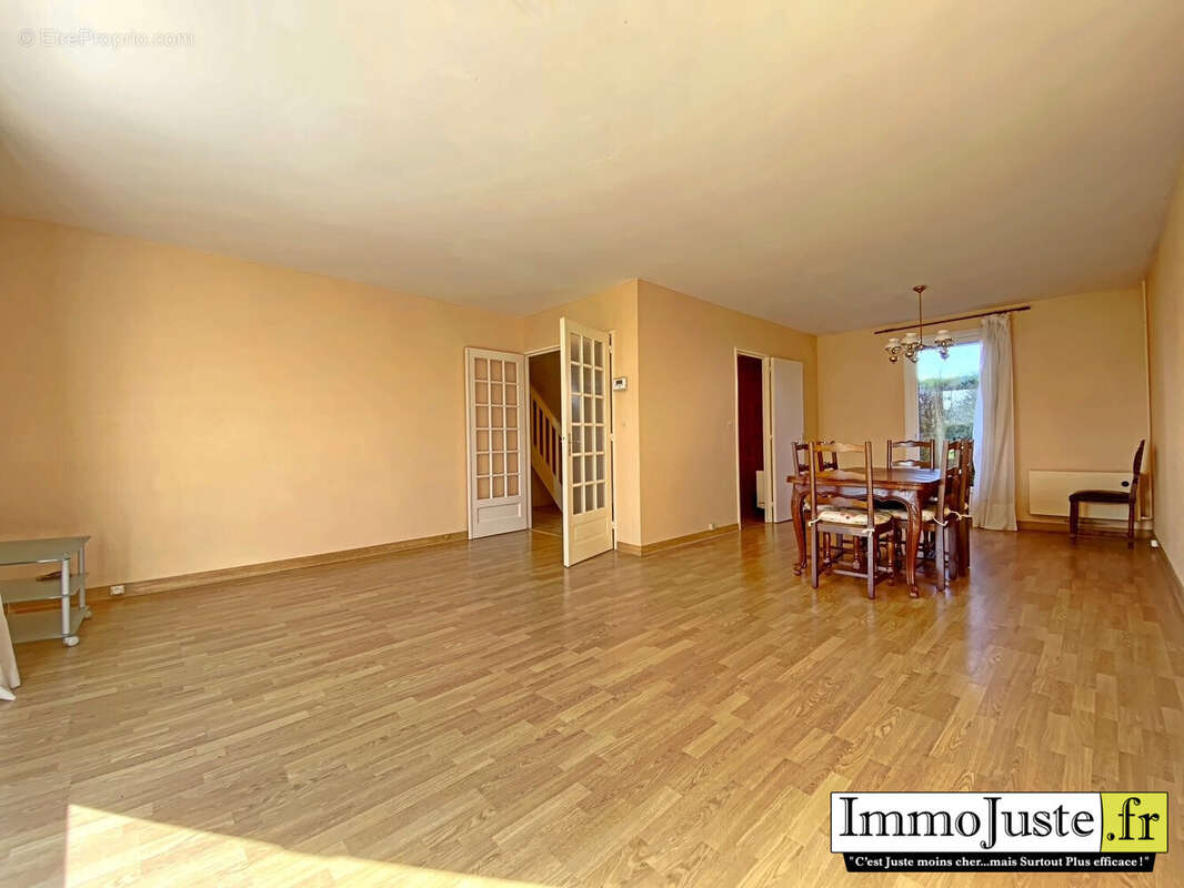 Maison à LES ESSARTS-LE-ROI