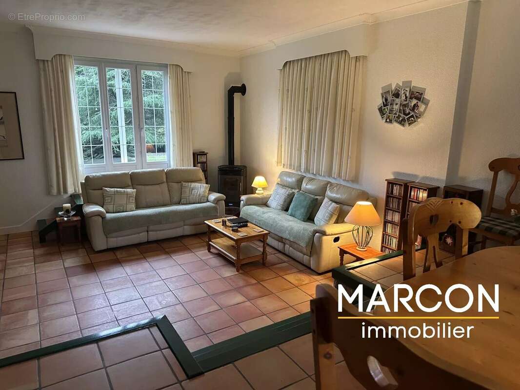 Maison à SAINT-SULPICE-LAURIERE