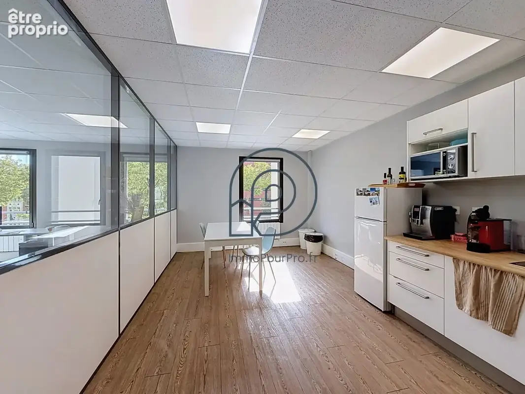 Commerce 182 m² à vendre à Lille (59000) - photo 3