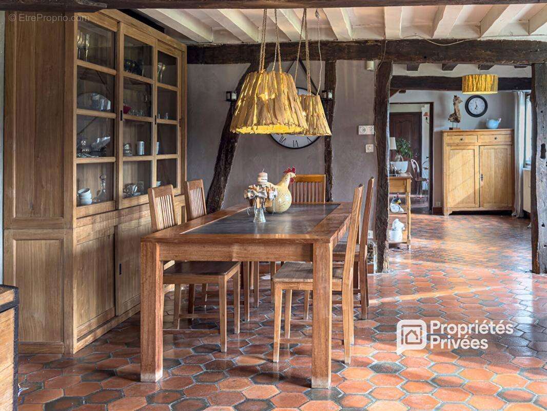 Mesnils-sur-iton longère de 160 m², piscine, dépendances, cadre bucolique - 299 900  hai - photo 5