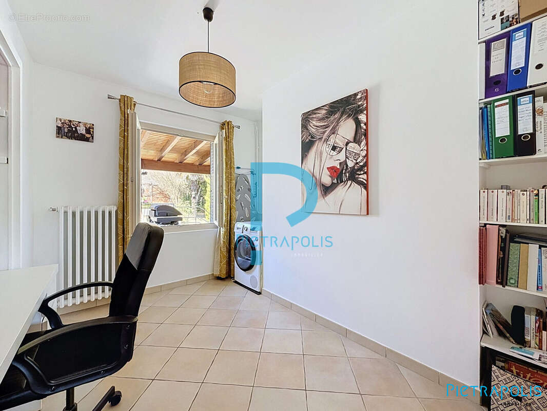 Appartement 108 m² à Saint-Forgeux  - photo 8