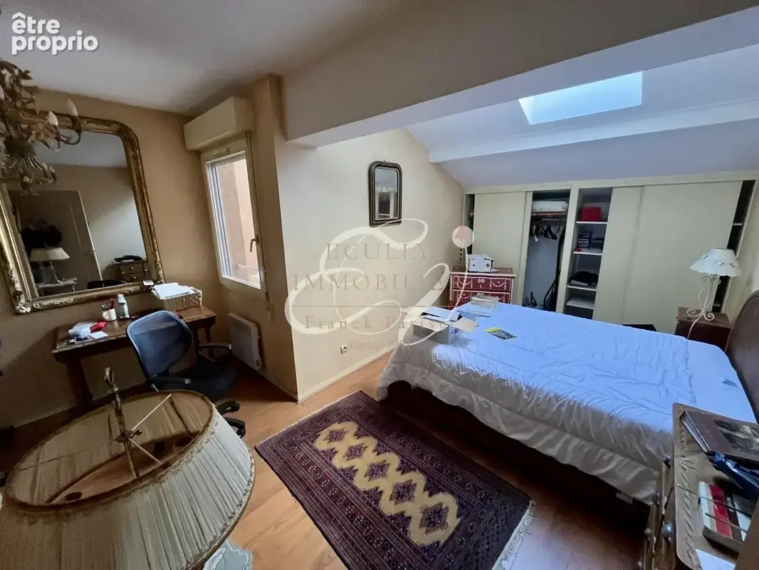 VENTE 69570 DARDILLY APPARTEMENT T4 128 m2 DERNIER ETAGE , 70 m2 de terrasses, deux garages et une cave - photo 7