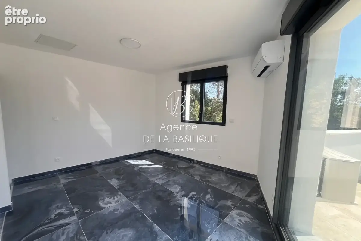 Maison 91 m² à Saint-Maximin-La-Sainte-Baume  - photo 9