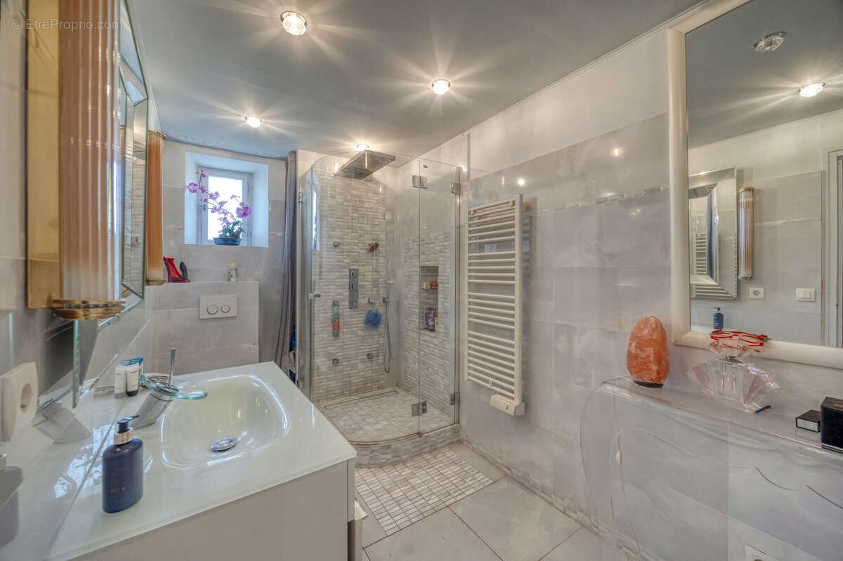 Maison à SAINT-ISMIER