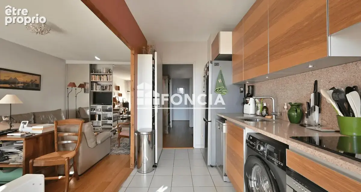 Exclusivité Foncia  Antigone  Hôtel de région appartement F3 avec terrasse garage - photo 3