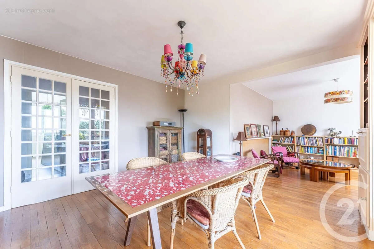 Appartement à BRON