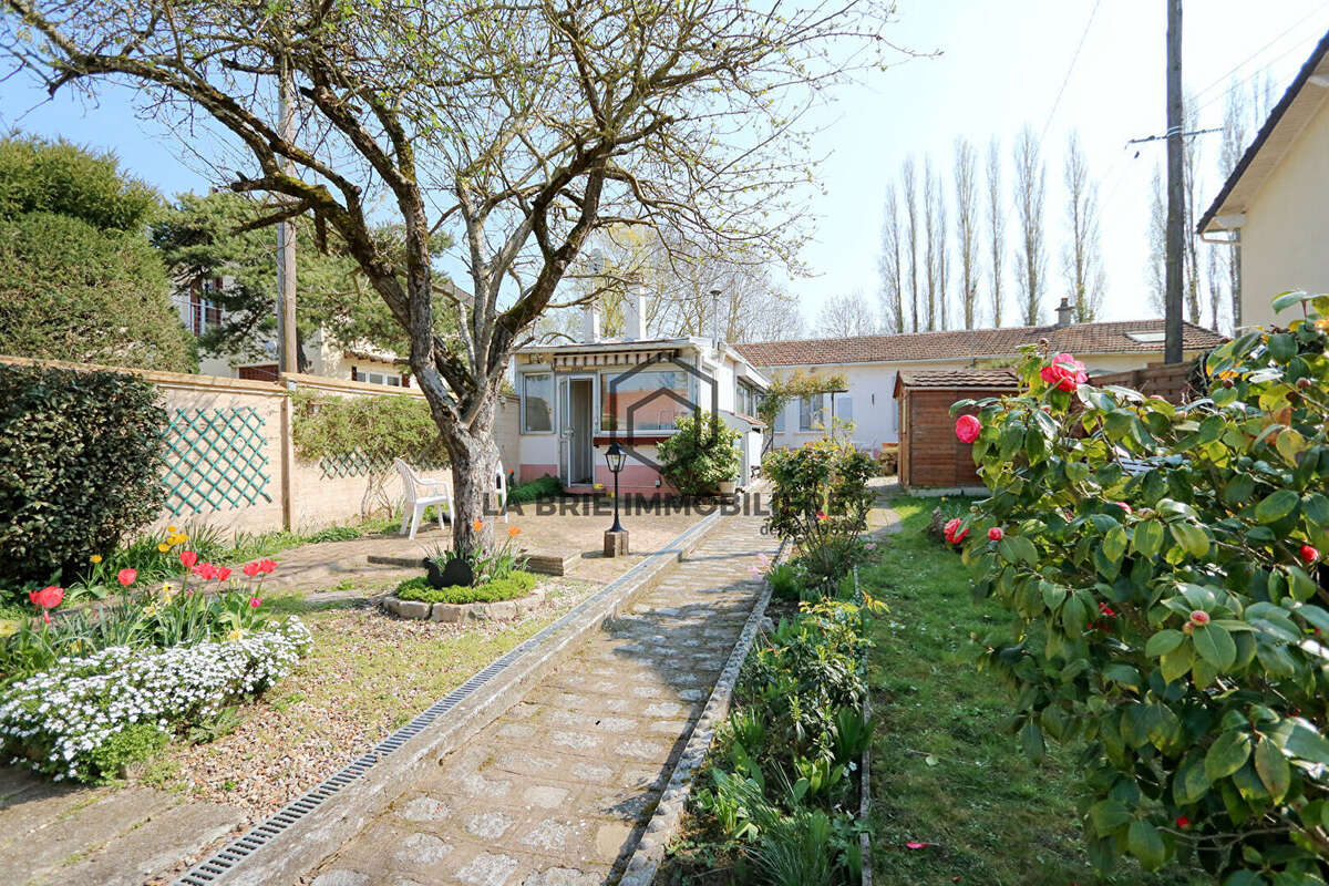 Maison à VILLECRESNES