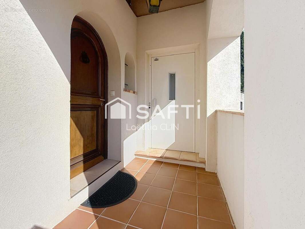 Photo 8 - Appartement à SAINT-RAPHAEL