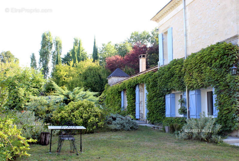 Maison à FARGUES-SAINT-HILAIRE
